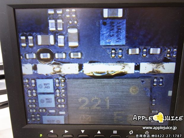 レッドスクリーンになり起動不良になったiPhone6　黒