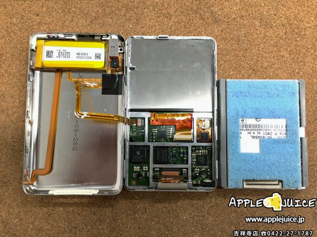 iPodClassic SSD換装修理　分解時