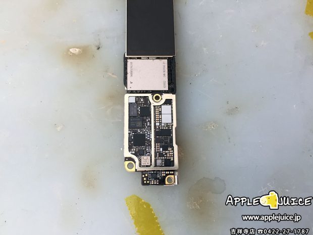 iPhone7の基板修理前