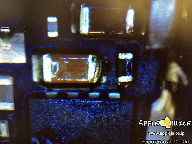 バックライトフィルターを新品に交換したiPad mini 3